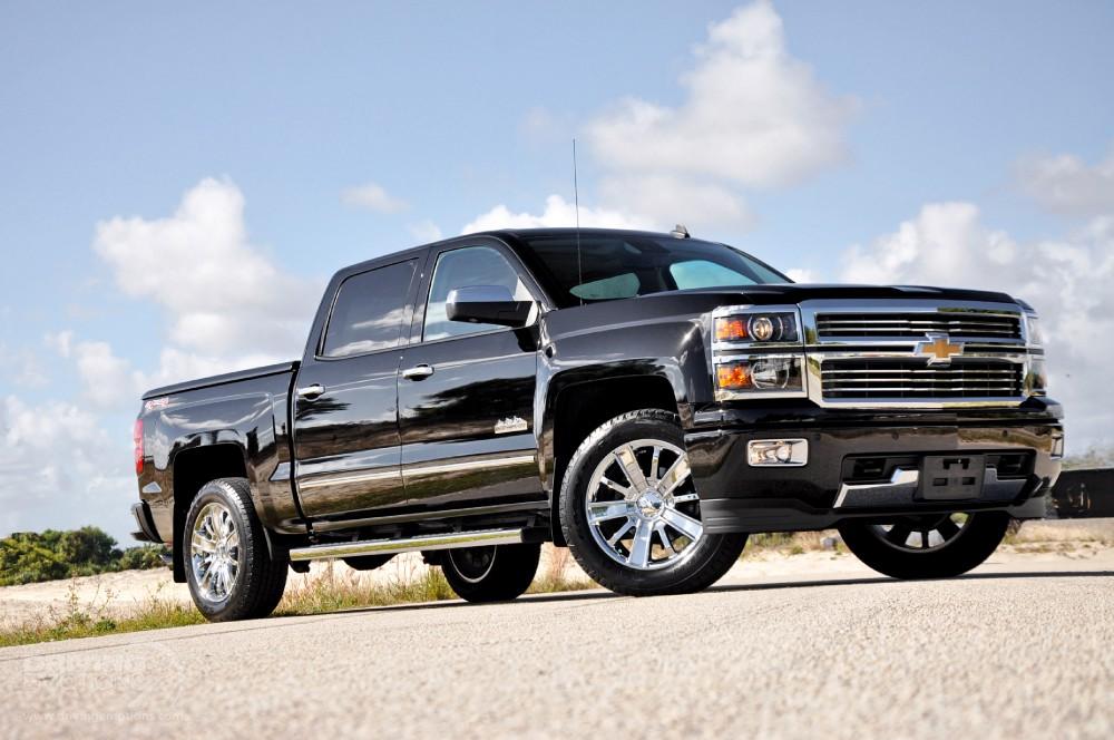 2014 Chevrolet Silverado 1500 High Country 4X4 6.2L Crew Cab High