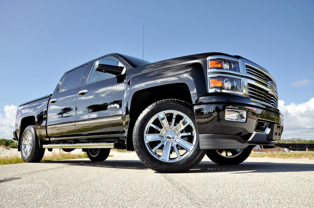 2014 Chevrolet Silverado 1500 High Country 4X4 6.2L Crew Cab High