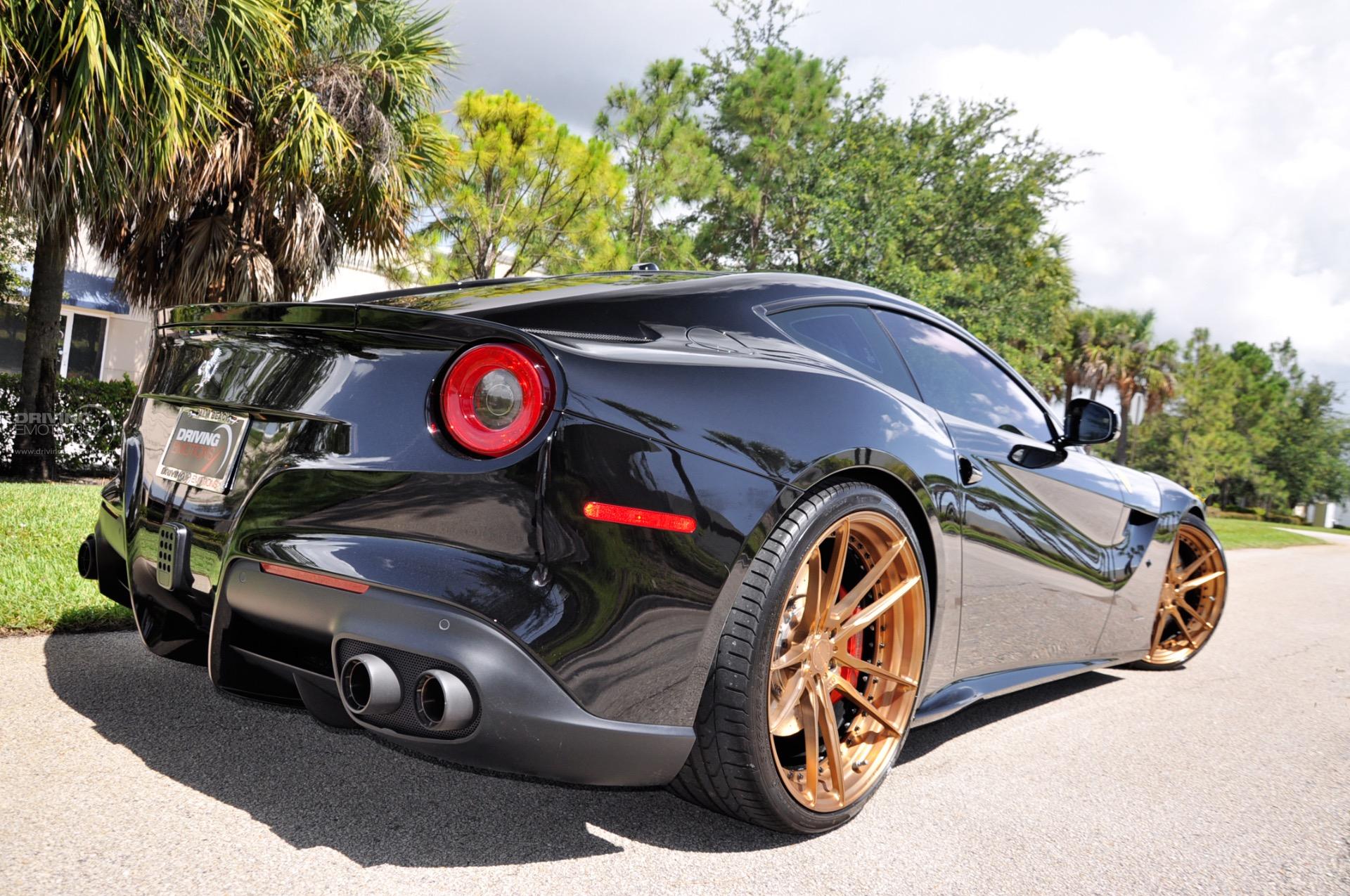 Ferrari f12 Berlinetta графит матовая