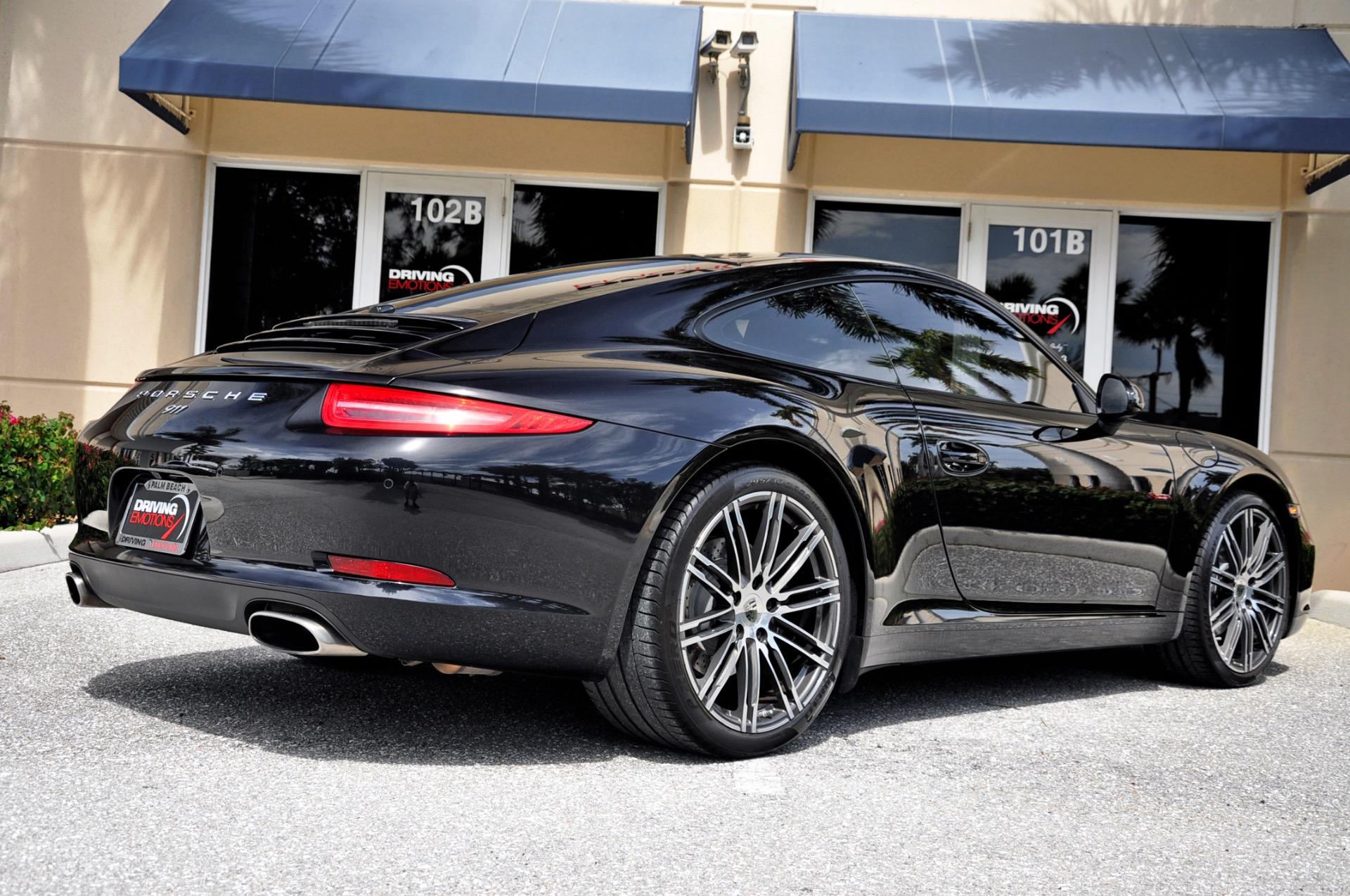 Porsche 911 black