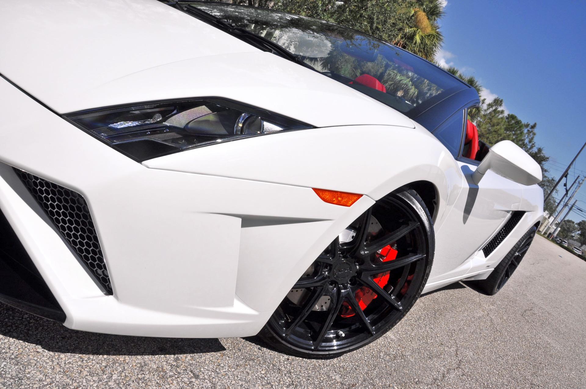 Gallardo LP560-4 Spyder gets a unique Louis Vuitton interior