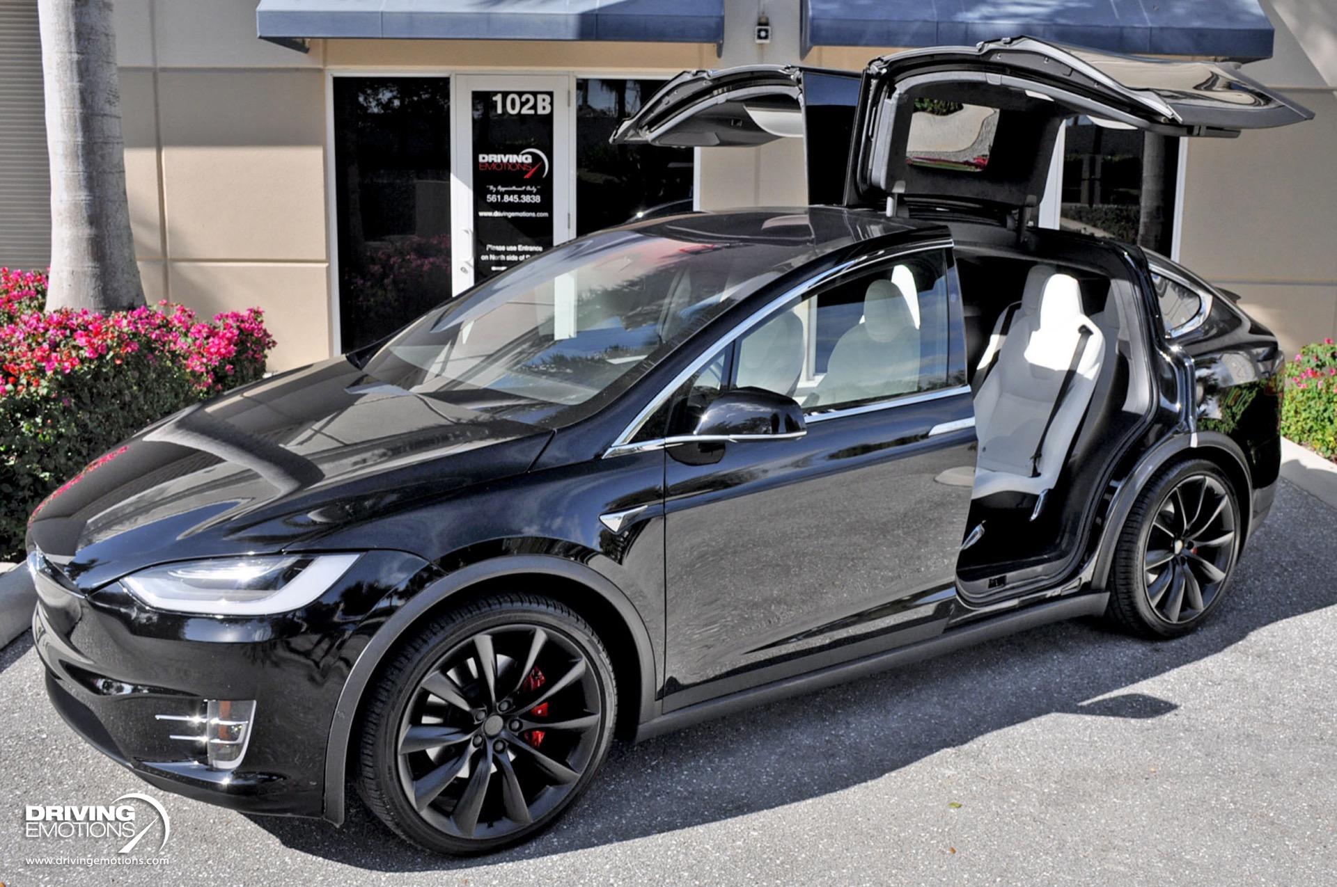 Tesla model x black white interior hotsell