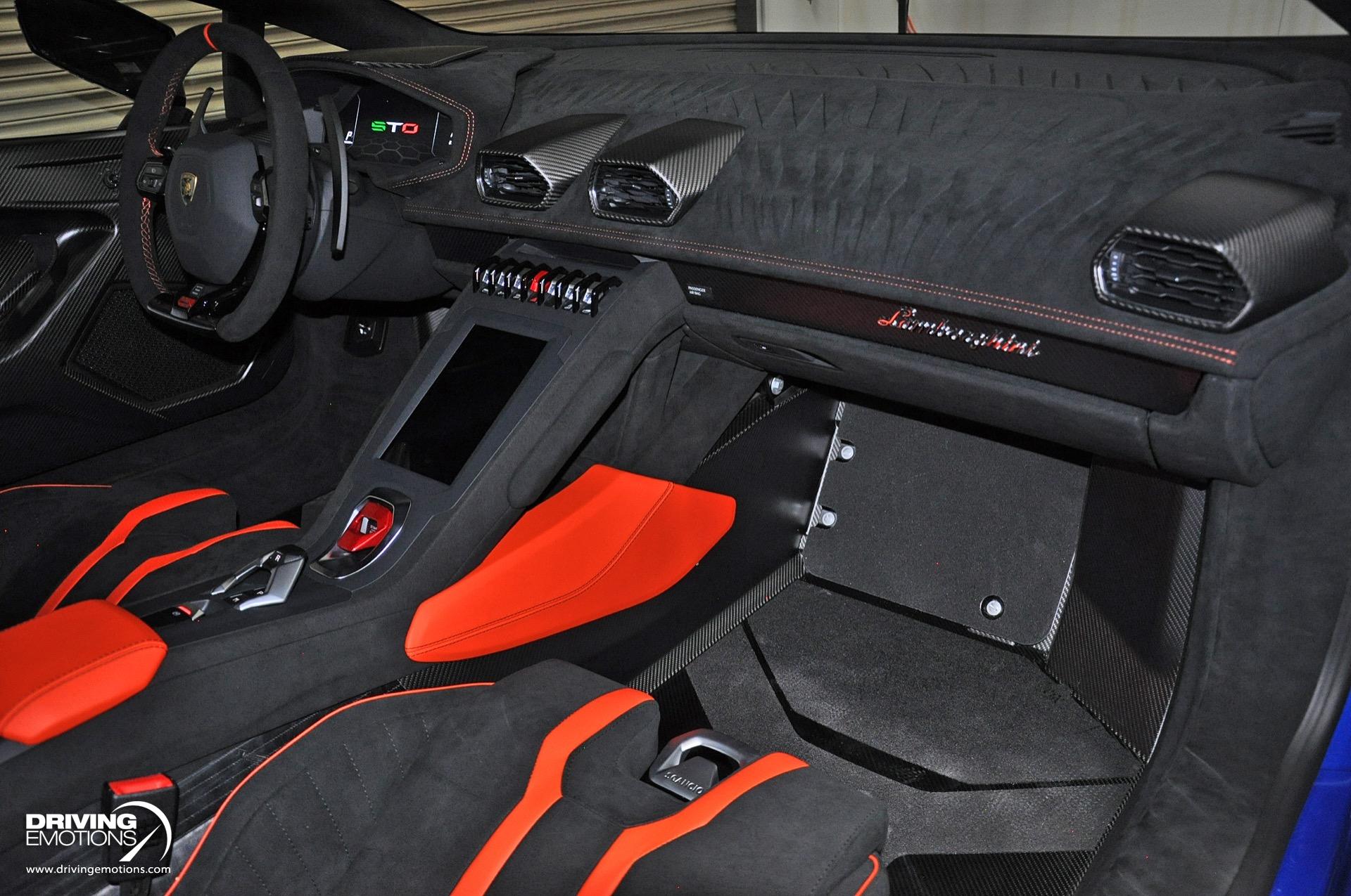 Used 2022 Lamborghini Huracan STO BLUE ELEOS! CARBON FIBER TRIM! FRONT LIFT! RARE!! | St. Petersburg, FL