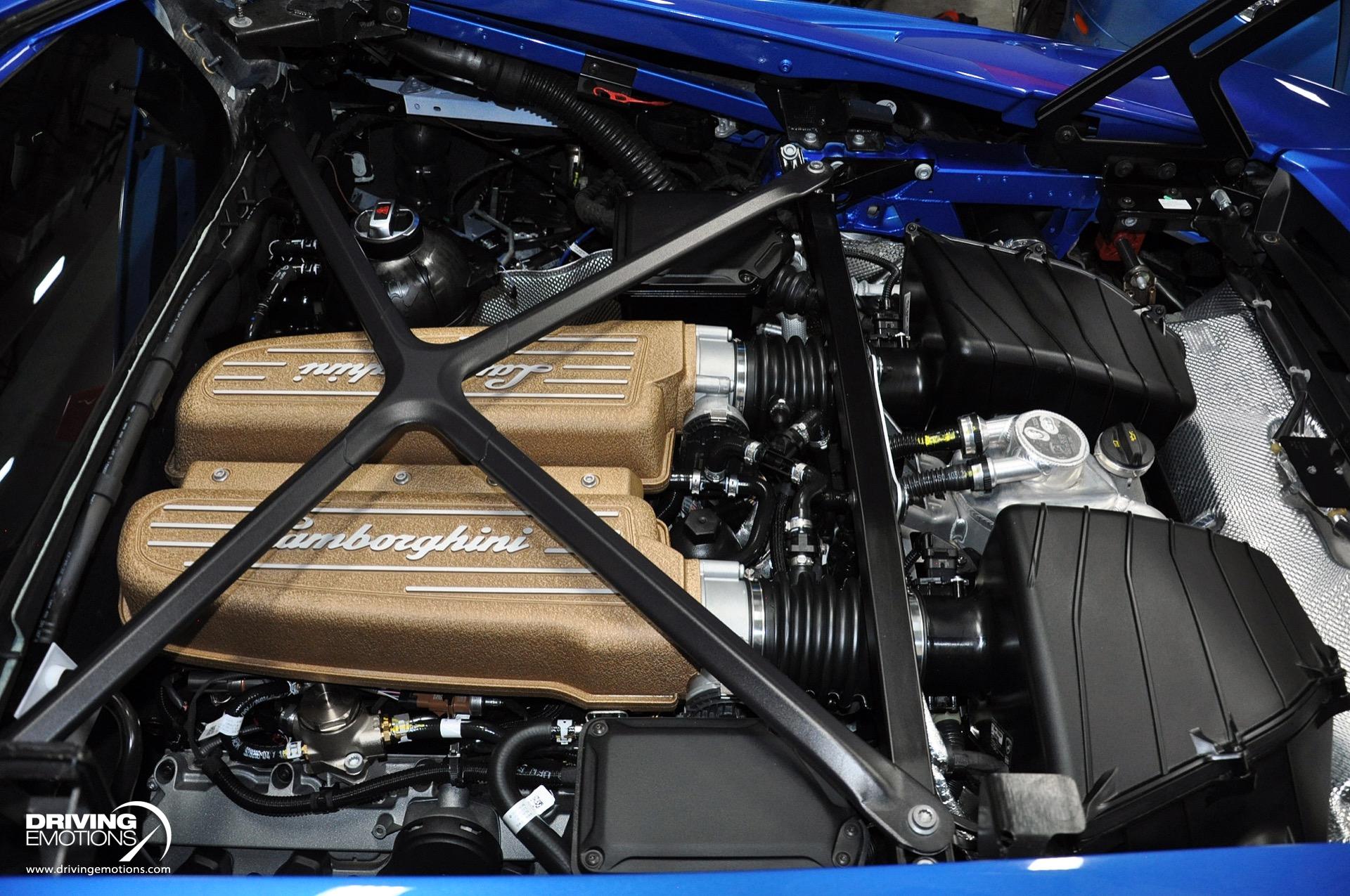 Used 2022 Lamborghini Huracan STO BLUE ELEOS! CARBON FIBER TRIM! FRONT LIFT! RARE!! | St. Petersburg, FL