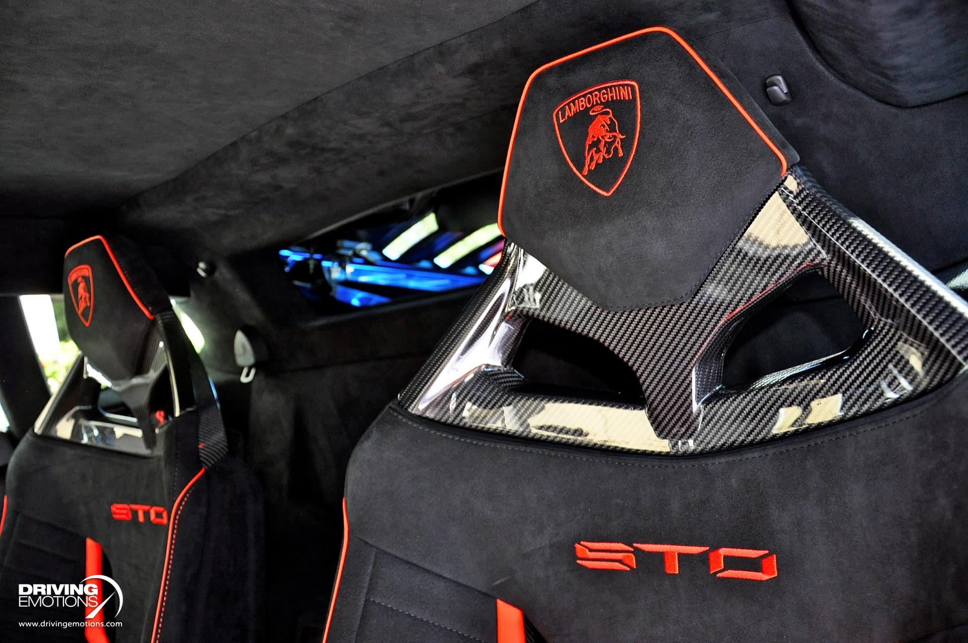 Used 2022 Lamborghini Huracan STO BLUE ELEOS! CARBON FIBER TRIM! FRONT LIFT! RARE!! | St. Petersburg, FL