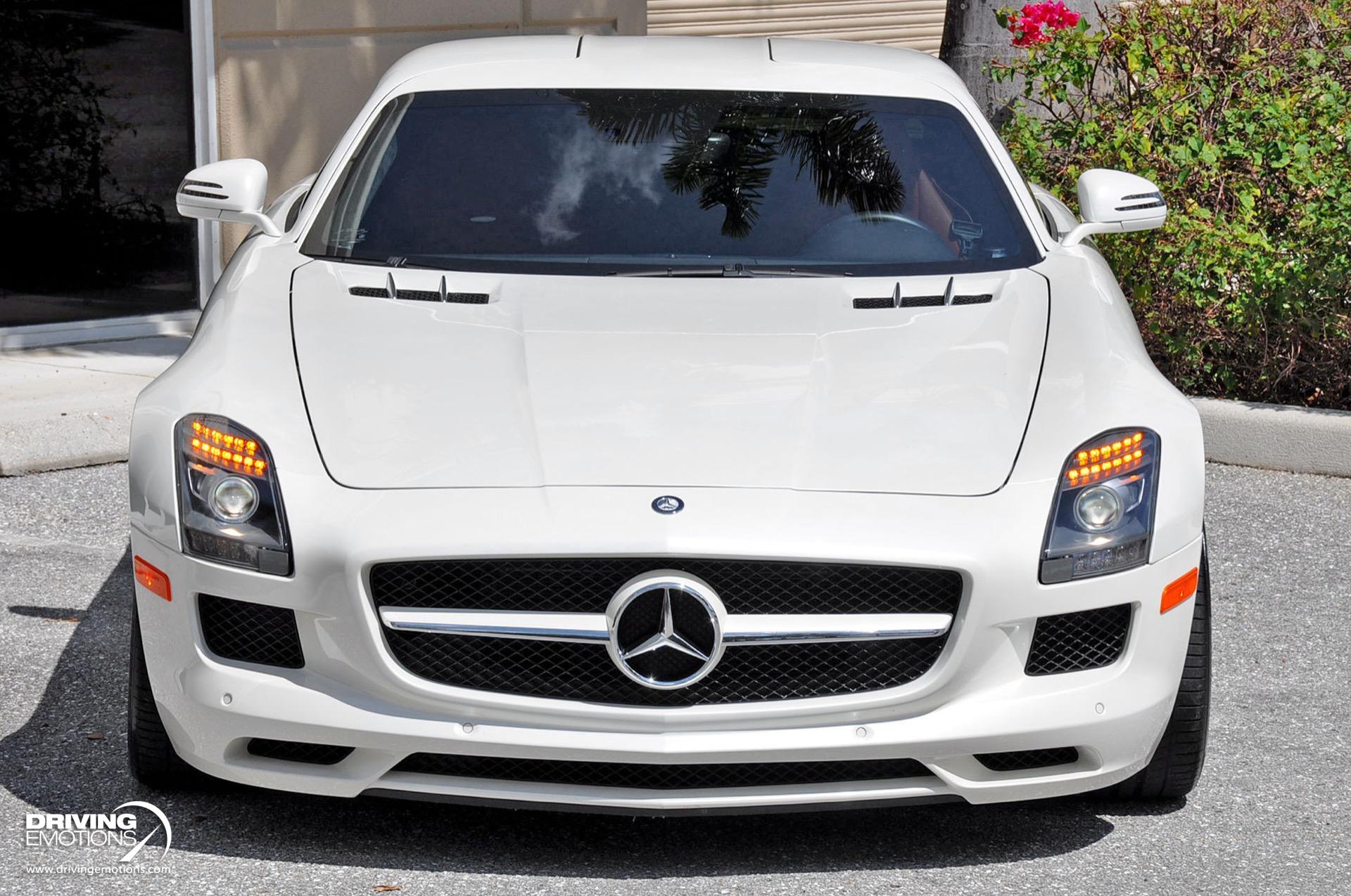 Used 2011 Mercedes-Benz SLS AMG GULLWING! DESIGNO MYSTIC WHITE/RED! CARBON!! COLLECTOR!! | St. Petersburg, FL