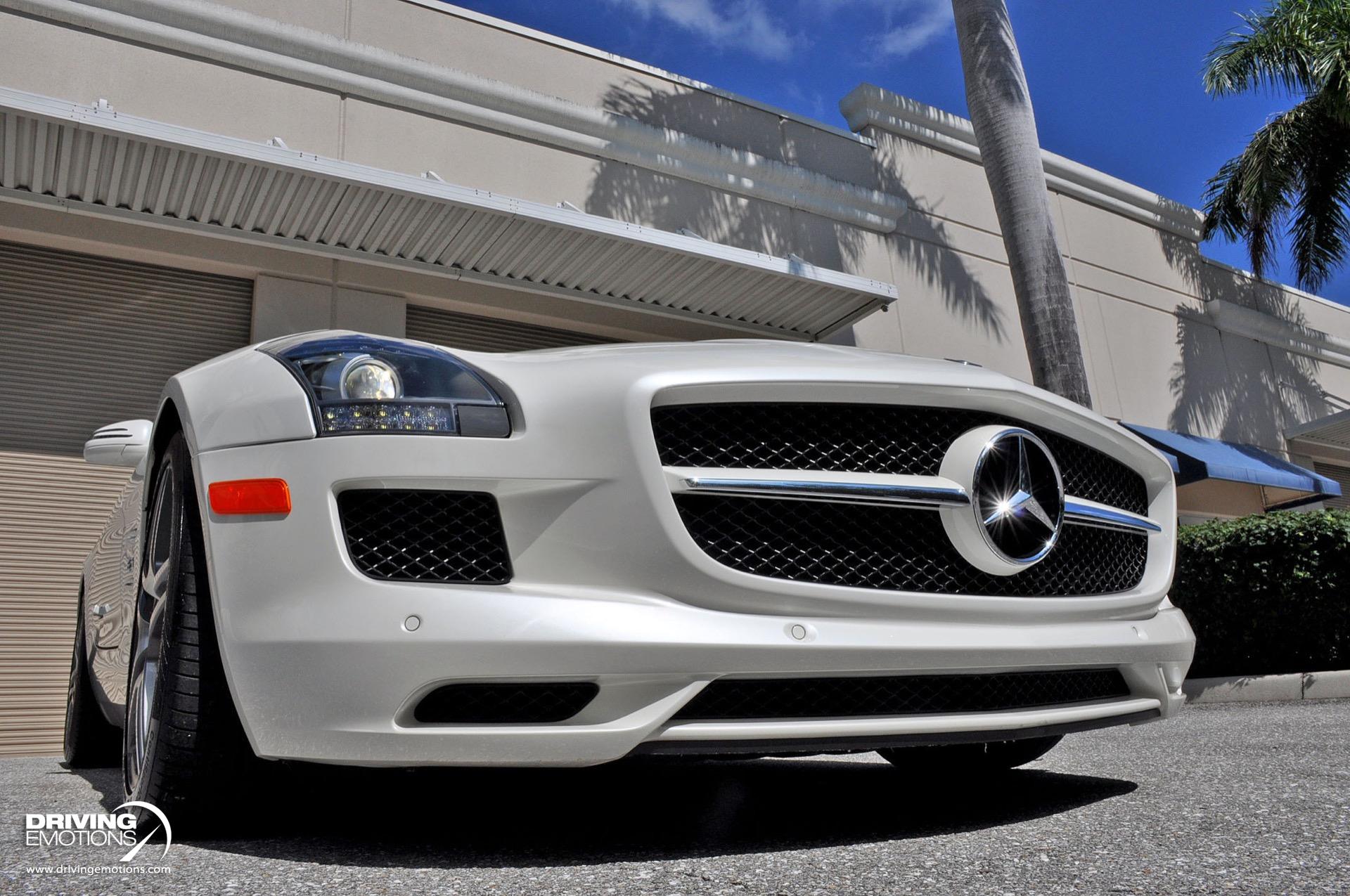 Used 2011 Mercedes-Benz SLS AMG GULLWING! DESIGNO MYSTIC WHITE/RED! CARBON!! COLLECTOR!! | St. Petersburg, FL