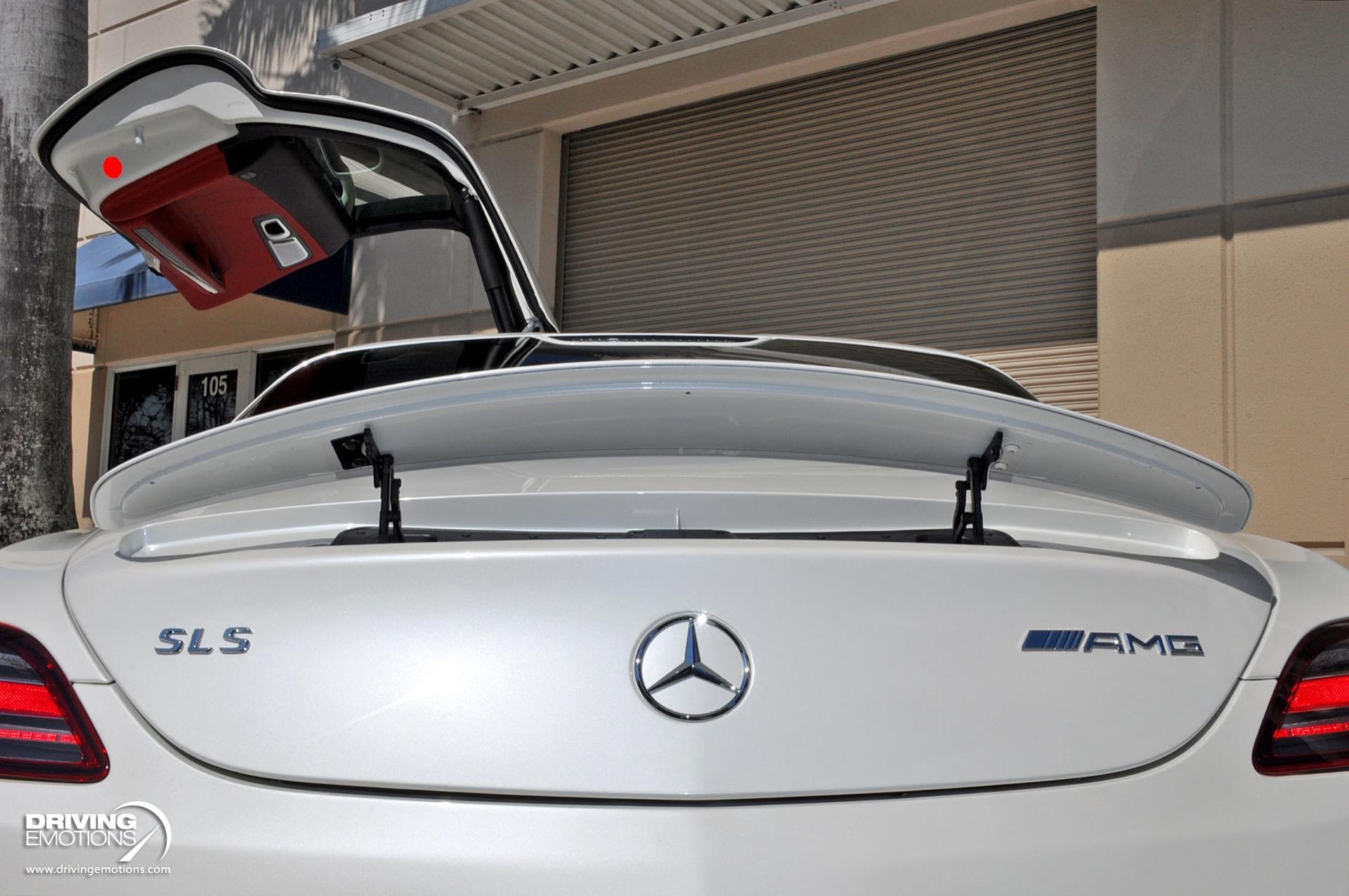 Used 2011 Mercedes-Benz SLS AMG GULLWING! DESIGNO MYSTIC WHITE/RED! CARBON!! COLLECTOR!! | St. Petersburg, FL