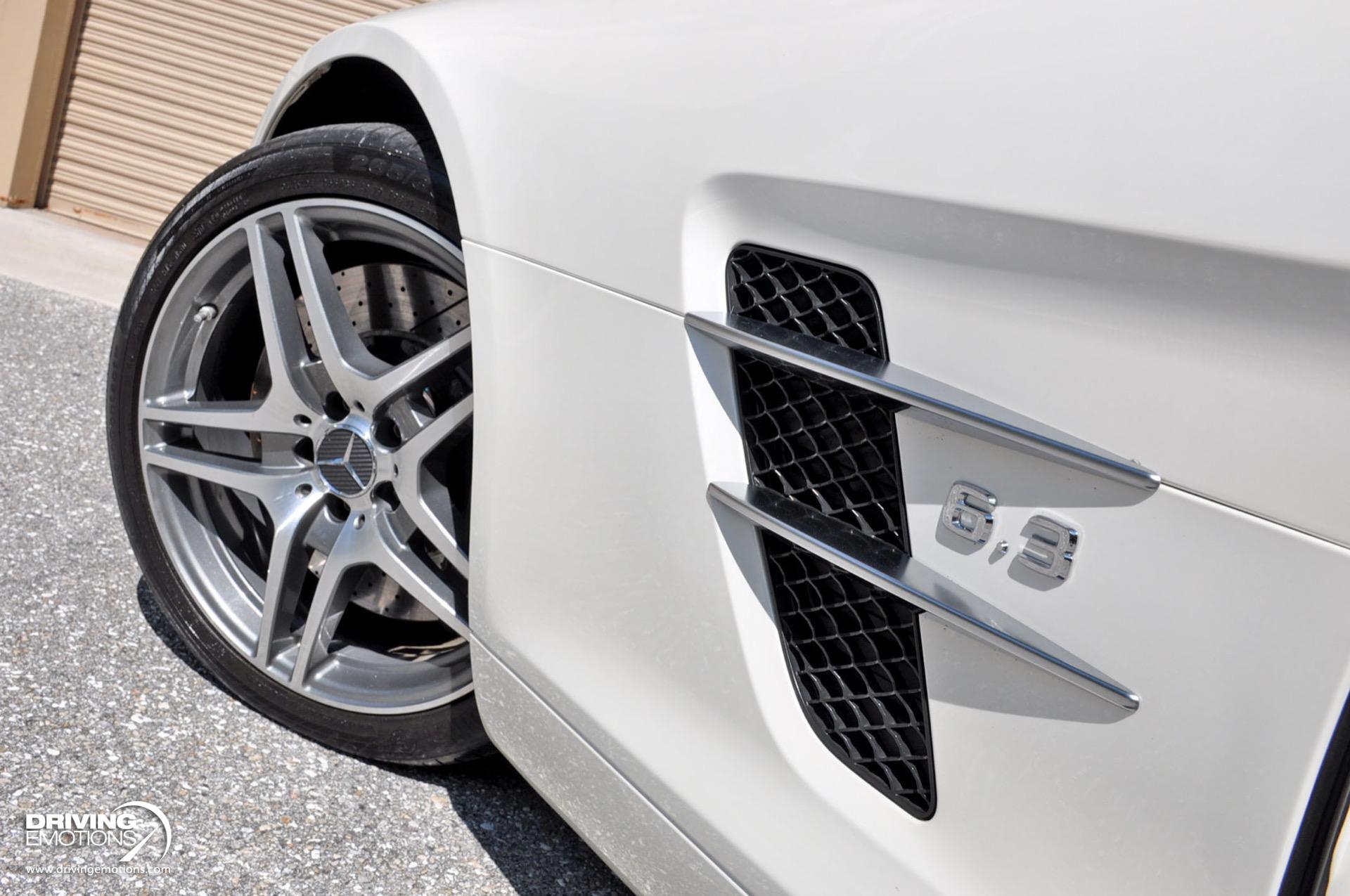 Used 2011 Mercedes-Benz SLS AMG GULLWING! DESIGNO MYSTIC WHITE/RED! CARBON!! COLLECTOR!! | St. Petersburg, FL